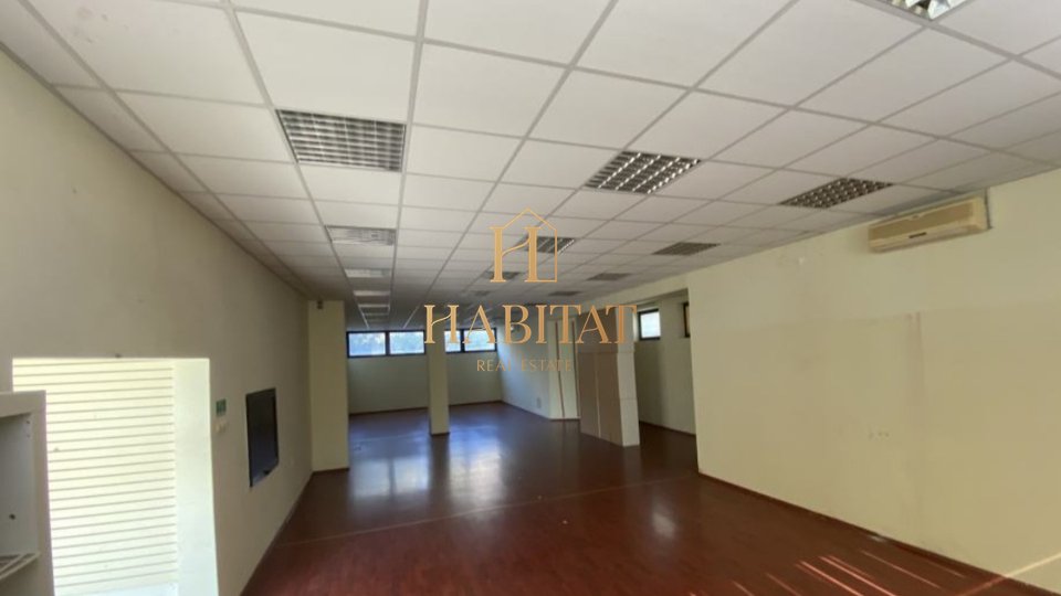 Commercial Property, 343 m2, For Sale, Rijeka - Turnić